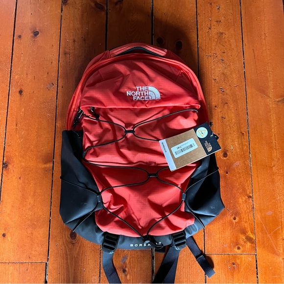 ***NWT*** The North Face Borealus Bold Orange & Black Backpack - Picture 3 of 9